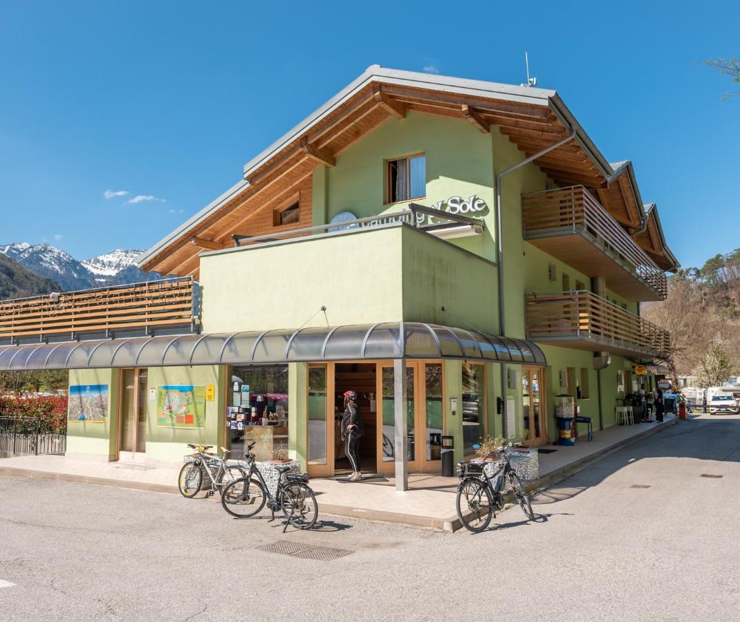 Family Wellness Camping Al Sole モリーナ・ディ・レードロ エクステリア 写真