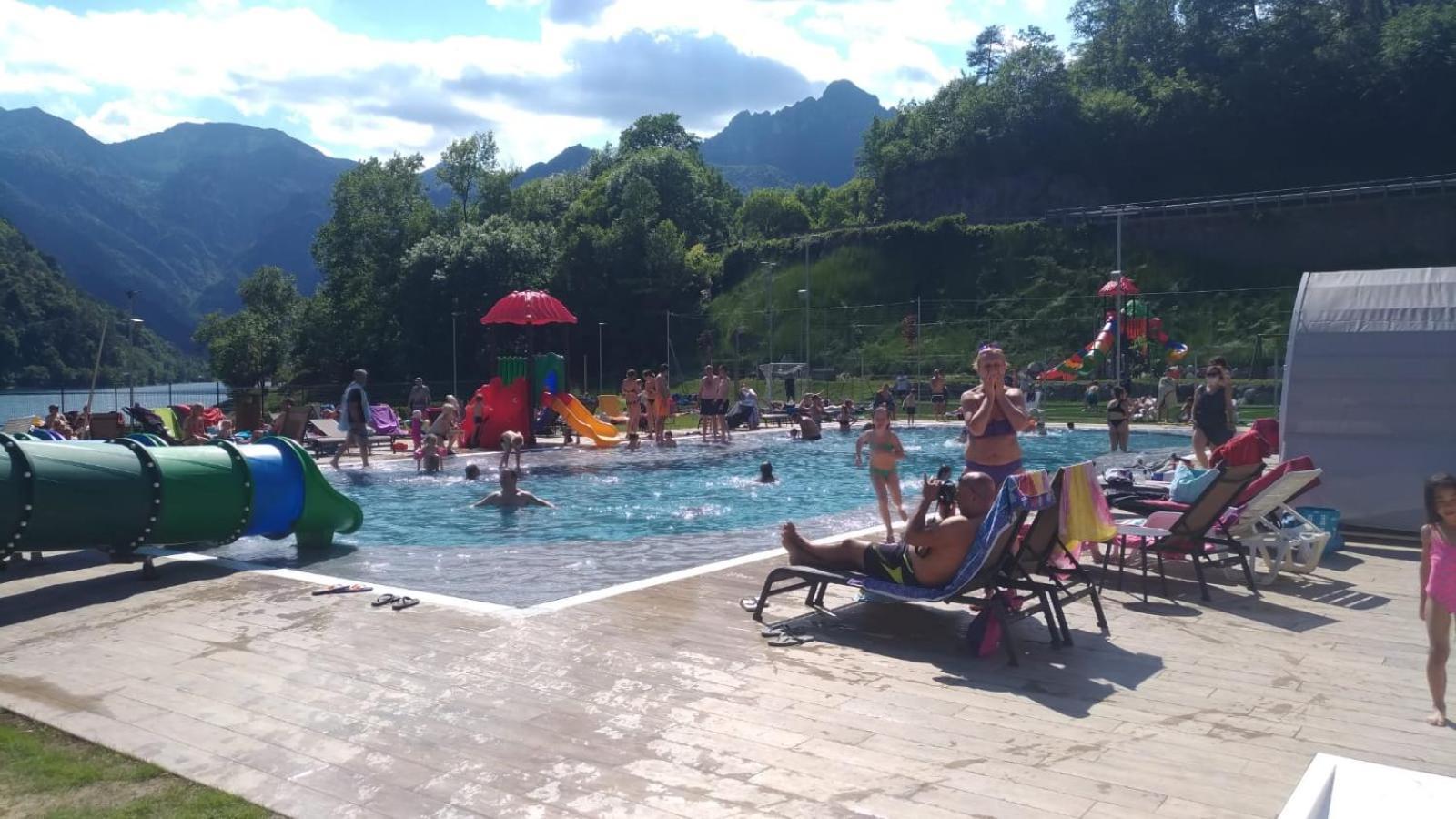Family Wellness Camping Al Sole モリーナ・ディ・レードロ エクステリア 写真